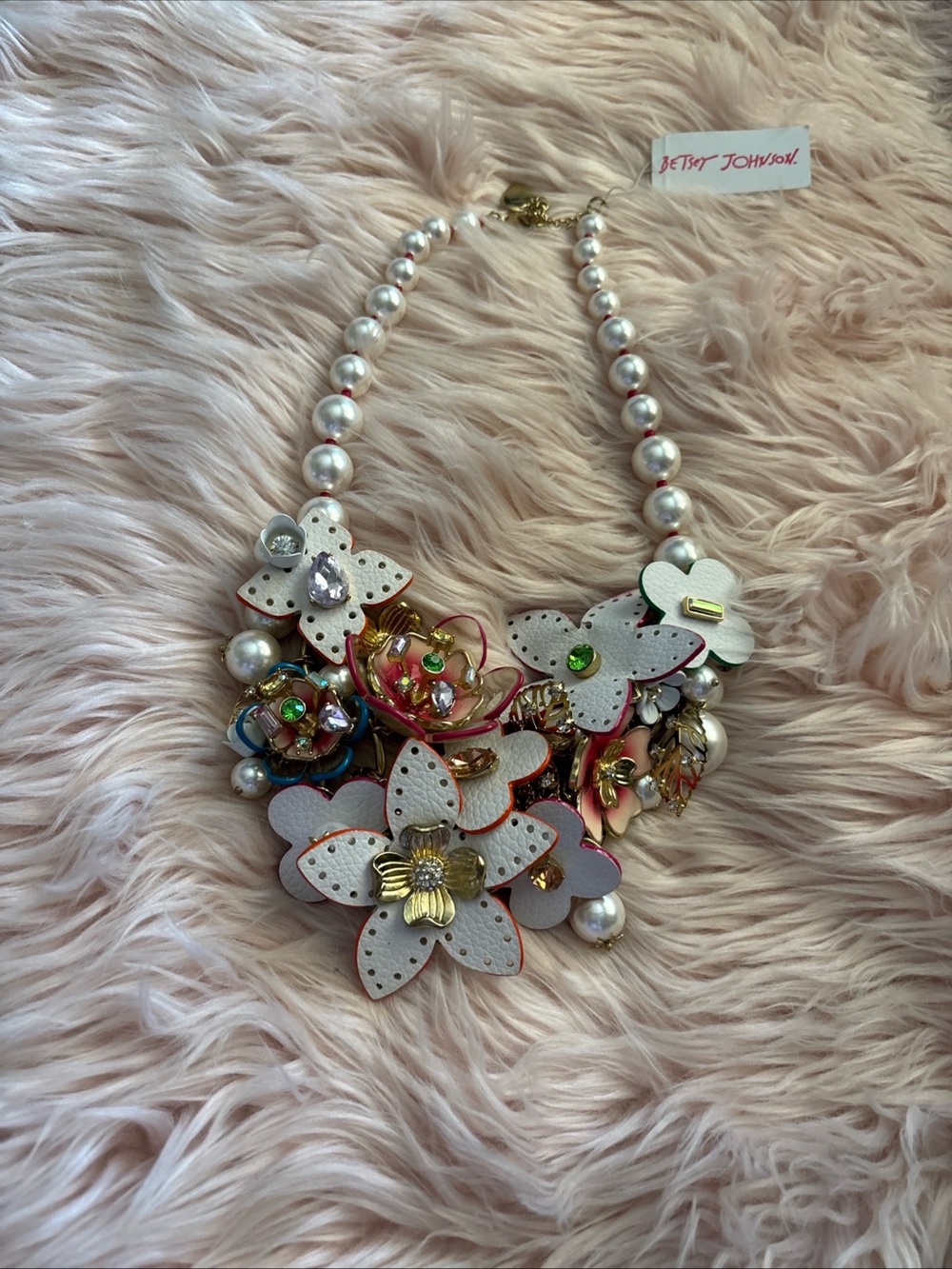 Betsey Johnson White Floral Statement Necklace with Pearls
